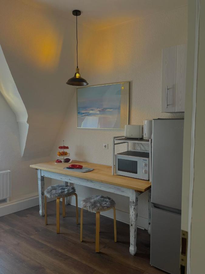 City Apartment, Ferienwohnung 3 Zkdb, Balkon, Dachgeschoss, Naehe Duesseldorf Krefeld Exterior photo